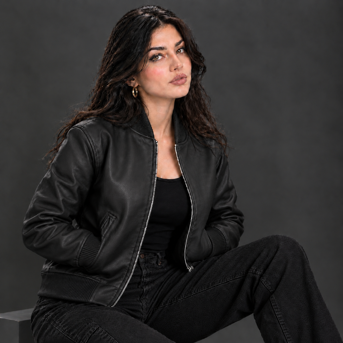 Women's Leather Classic Bomber Jacket [Black]